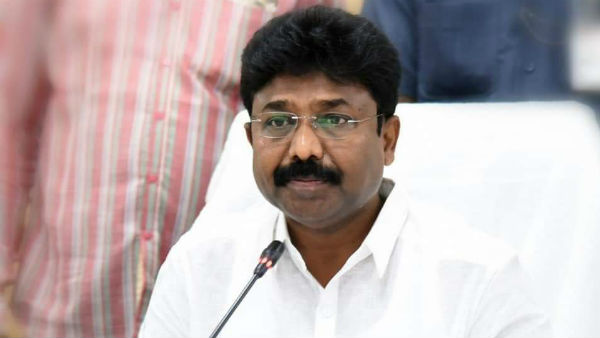 ఏపీలో స్కూళ్ళు యధావిధిగా కొనసాగుతాయన్న మంత్రి ఆదిమూలపు సురేష్ 