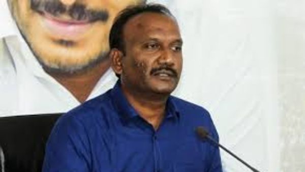 కేసులో చీరాలతో సంబంధంలేని పోలీసు అధికారులతో విచారణ జరిపించాలని డిమాండ్