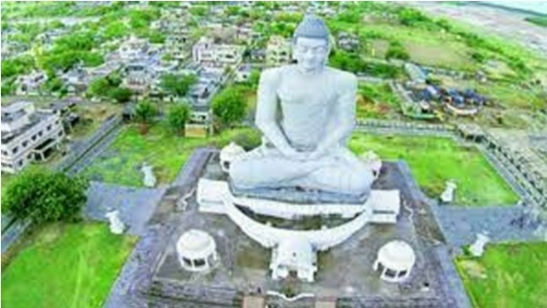 సీఎం, ఎమ్మెల్యేపై కేసులు..