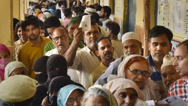  నేడు జరుగుతున్న మొదటి దశ పోలింగ్ లోనే కీలక స్థానాలు