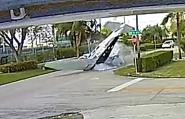  రహదారిపై.. కారులో కూడా భద్రత లేదా..?