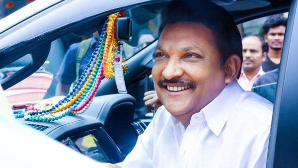 రాజకీయాలంటే మూడు పెళ్లిళ్లు చేసుకోవడం కాదు..