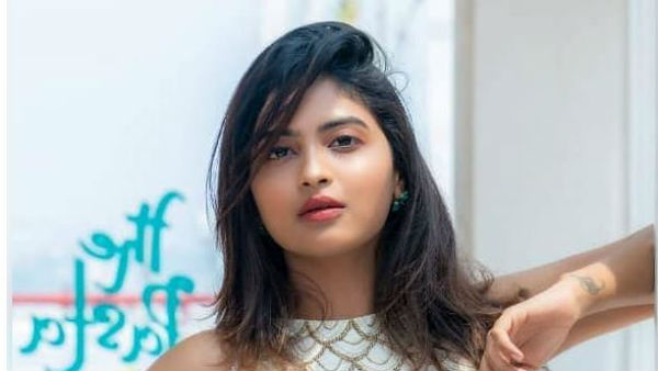 దేత్తడి హారిక నియామకం వివాదాస్పదం