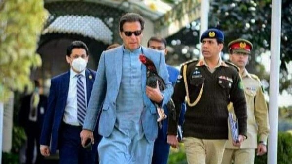 ముషారఫ్‌ బాటలోనే జనరల్‌ బజ్వా