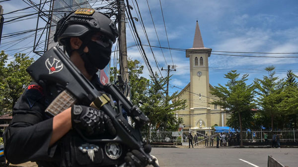  Suspected suicide bombing at Makassar church in Indonesia, wounds several on Palm Sunday