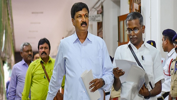 రాజకీయ కక్ష..