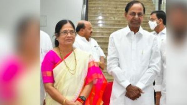 పీవీ కుమారుడికి కూడా పదవి..?