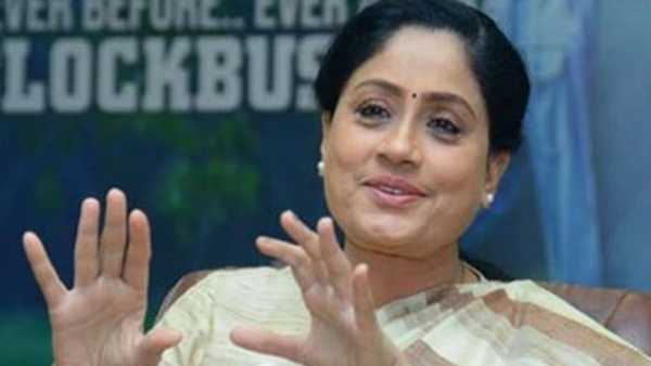  తెలంగాణాలో ముందు మీ హామీలు నెరవేర్చండి అంటున్న విజయశాంతి