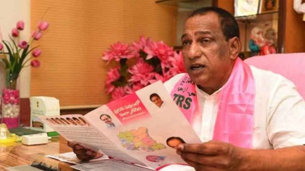 కొడుకును చూడటానికి వెళ్ళిన మల్లారెడ్డి.. వేధించారని ఆగ్రహం 