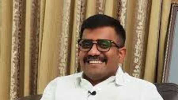 రాజీనామా చేయాలని..