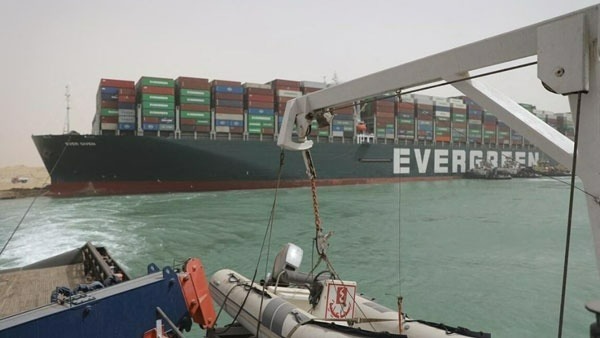  యూనివర్శల్ సూయెజ్ షిప్ కెనాల్ కంపెనీకి బాధ్యతలు