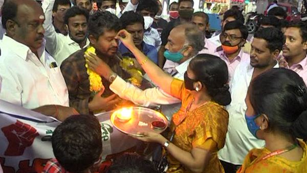  విశాఖ ఉక్కు ను కాపాడుకోవడం కోసం సామాజిక కార్యకర్త పాదయాత్ర