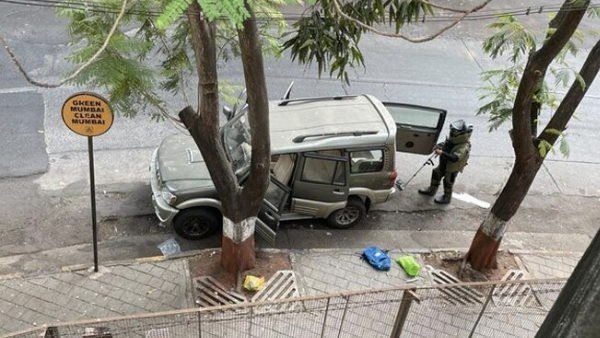 తీహార్ జైల్లో తనిఖీలు... తీహార్ జైల్లో తనిఖీలు...