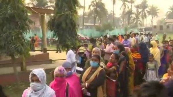  అస్సాం , పశ్చిమ బెంగాల్ లో 77 అసెంబ్లీ స్థానాలకు పోలింగ్