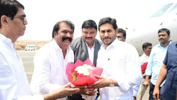 ఉయ్యాలవాడ పేరు.. ఉయ్యాలవాడ పేరు..