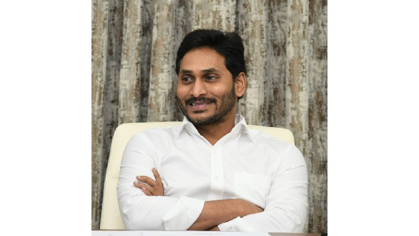 అంబులెన్స్‌లలో 24/7 టోల్ ఫ్రీ కాల్ సౌకర్యం 