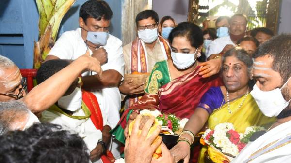 Andhra CM YS Jagan participated in Maha Shivratri celebrations at Gudivada Andhra CM YS Jagan participated in Maha Shivratri celebrations at Gudivada