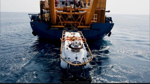  Indian Navy Dispatches its Deep Submergence Rescue Vessel to Support Search and Rescue of Missing Indonesian Submarine