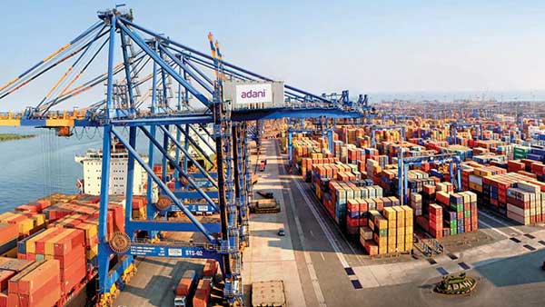  బెర్త్ విషయంలో అదానీ గ్రూప్ ఏం చేస్తుందో ? పోర్టు నిర్ణయం ఏంటో