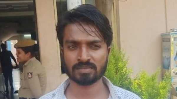  బ్యూటీపార్లల్ బ్యూటీతో సహజీవనం