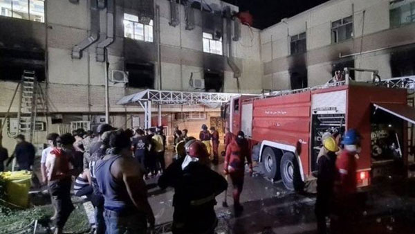 ఆక్సిజన్ ట్యాంక్ పేలుడుతో.. ఆక్సిజన్ ట్యాంక్ పేలుడుతో..