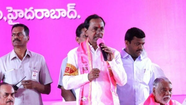 ఏర్పాట్లను పర్యవేక్షిస్తున్న ఆ ఇద్దరు...