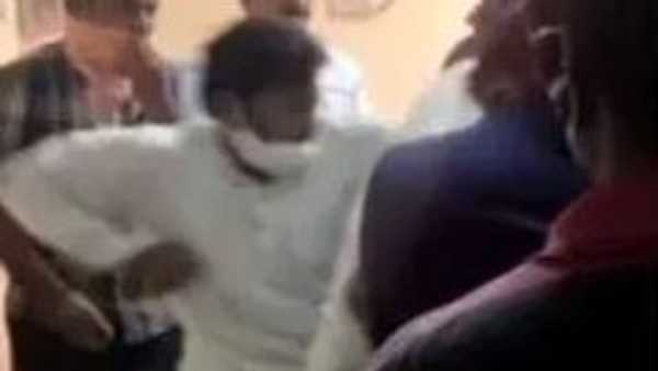 కానిస్టేబుల్‌పై కత్తితో దాడి...