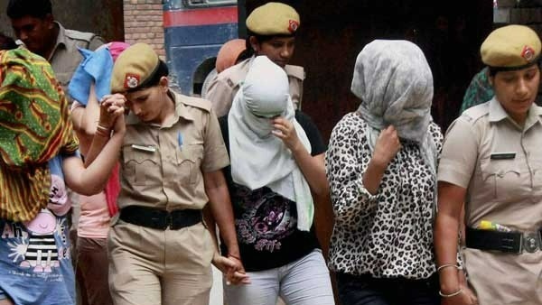 రెండు రోజుల క్రితం మాదాపూర్‌లో... 