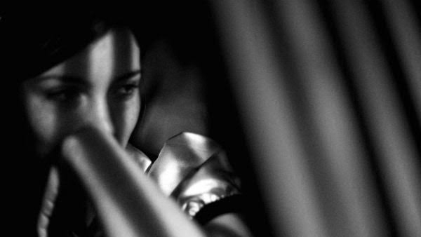 ఆసుపత్రిలో వదల్లేదు