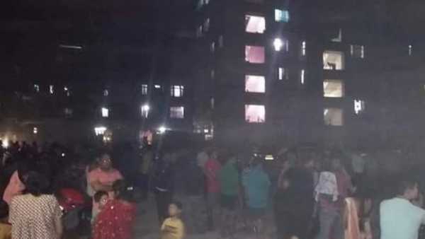 Mild earthquake hits Sikkim-Nepal border; tremors felt in Bihar, Assam and West Bengal Mild earthquake hits Sikkim-Nepal border; tremors felt in Bihar, Assam and West Bengal