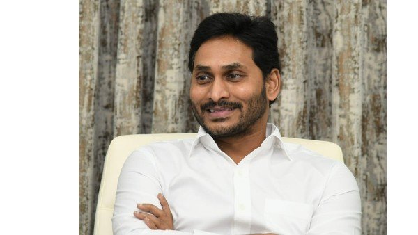 ఓదార్పు యాత్ర సమయంలో జగన్ సీఎం కావాలని భీషణ ప్రతిజ్ఞ ..11 ఏళ్ళుగా చెప్పులు లేకుండా ఓదార్పు యాత్ర సమయంలో జగన్ సీఎం కావాలని భీషణ ప్రతిజ్ఞ ..11 ఏళ్ళుగా చెప్పులు లేకుండా