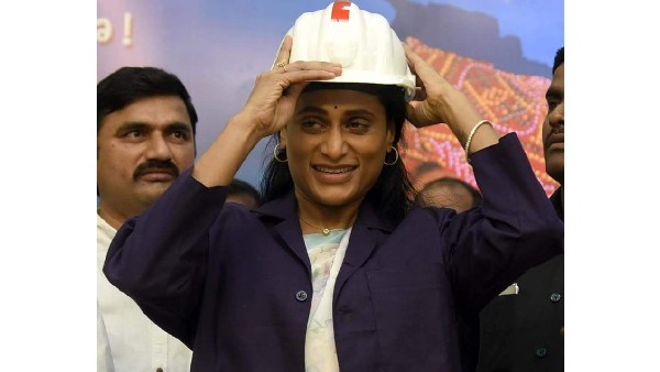 చురుగ్గా సాగుతున్న ఏర్పాట్లు.. చురుగ్గా సాగుతున్న ఏర్పాట్లు..
