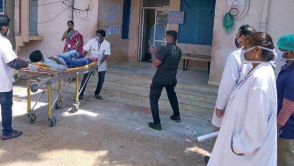 ఉదయం తండ్రి... రాత్రి కుమారుడు...