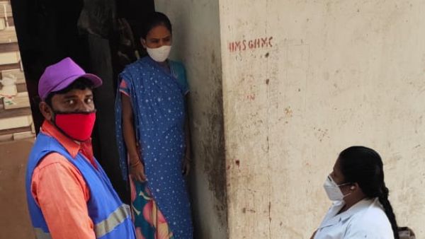  జీహెచ్ఎంసీ అనూహ్య సర్వే.. జ్వరం సర్వే నిర్వహిస్తున్న సగరపాలక సంస్థ..