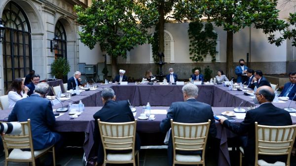 ఎన్ఎస్ఏ జేక్‌తో కీలక భేటీ