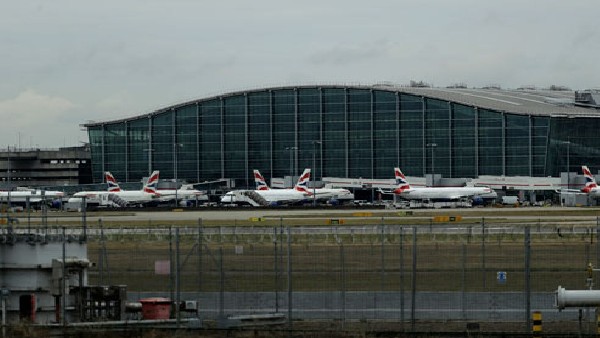 భారతదేశం నుండి ఆస్ట్రేలియాకు ప్రయాణికులపై కఠిన ఆంక్షలు, మే 3 నుండి అమల్లో