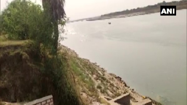 After Bihars Buxar, bodies found floating in Ganga in UPs Ghazipur After Bihars Buxar, bodies found floating in Ganga in UPs Ghazipur