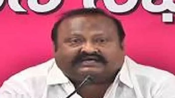 వైఎస్సార్‌తో ఏం మాట్లాడావ్?