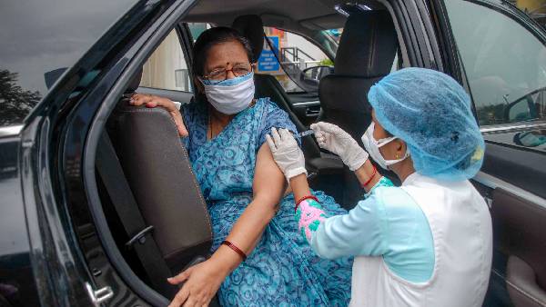 రెండు డోసుల మధ్య విరామం మంచిదే..