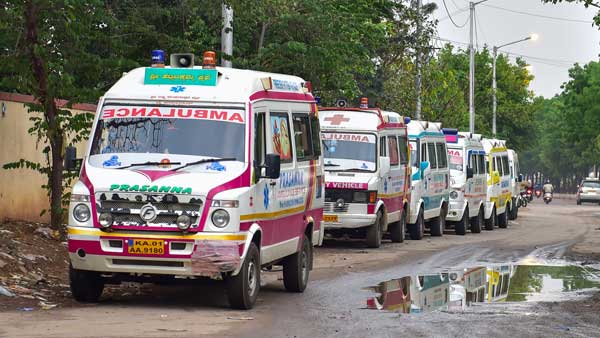 తాగడానికి మంచినీళ్లు కరువు తాగడానికి మంచినీళ్లు కరువు