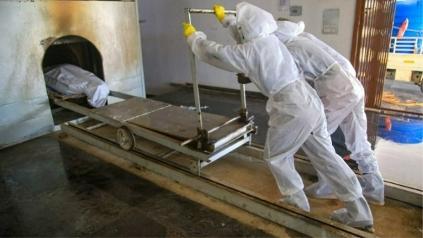 ప్రధాని, సీఎం పరువు తీసేశారు