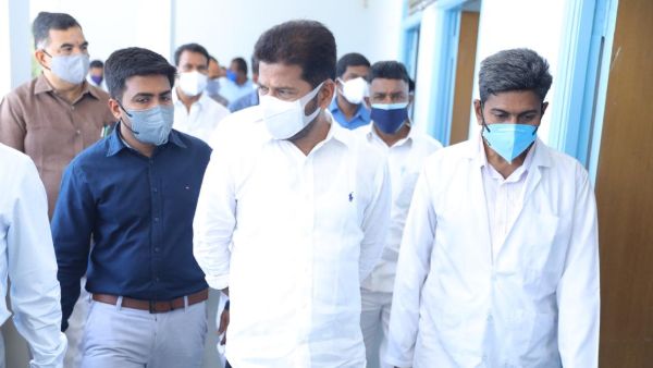 కోవిడ్ వైద్య సేవలు రెడీ.. ఆస్పత్రిని ప్రారంభించిన మల్కాజిగిరి ఎంపీ.. కోవిడ్ వైద్య సేవలు రెడీ.. ఆస్పత్రిని ప్రారంభించిన మల్కాజిగిరి ఎంపీ..