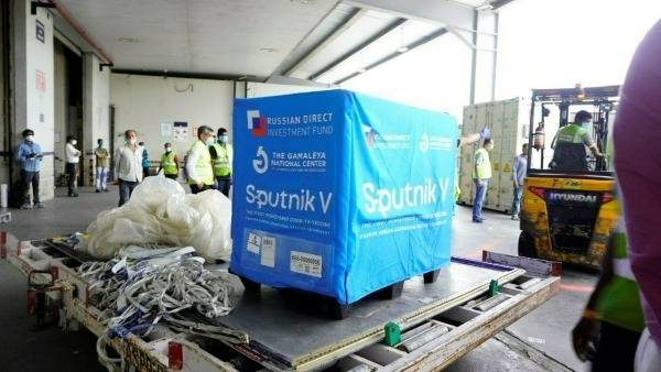 హైదరాబాద్ నుండి దేశంలోని వివిధ ప్రాంతాలకు పంపిణీ.. సురక్షిత రవాణా అంటున్న వైద్య నిపుణులు..