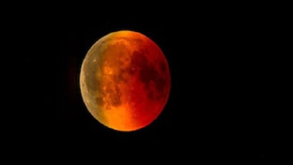  భారత్‌లో పాక్షిక చంద్ర గ్రహణం