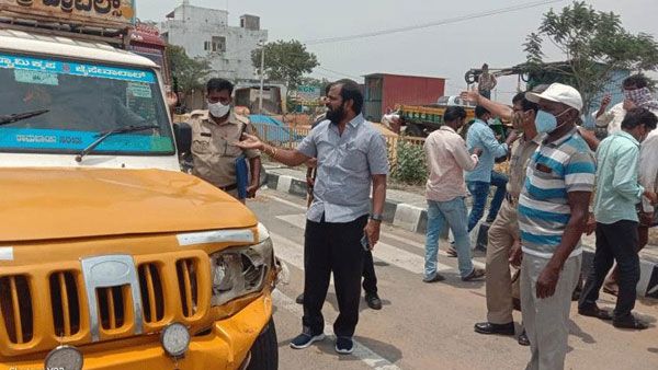 మనకెందుకులే అనుకునే రోజులు..