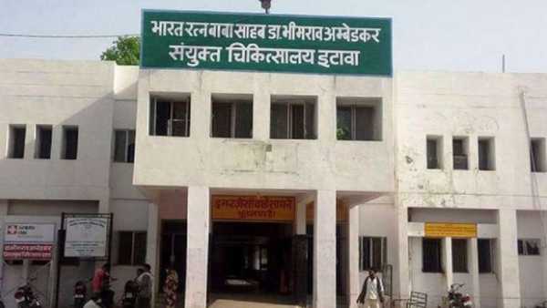 ఆవరణలోనే బహిరంగ మలమూత్ర విసర్జన ఆవరణలోనే బహిరంగ మలమూత్ర విసర్జన