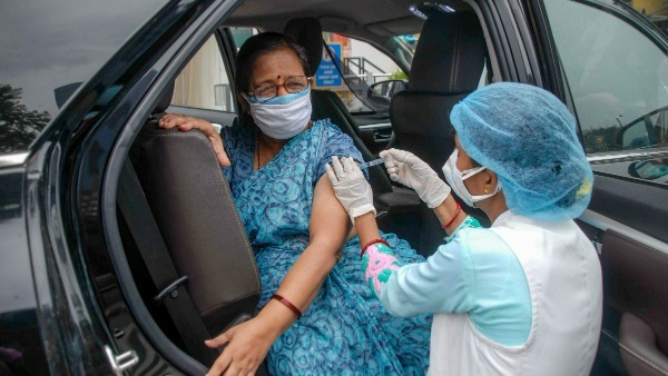 ఇతర రాష్ట్రాల్లోనూ... స్కాలర్‌షిప్స్,ఫ్రీ ఫుడ్...