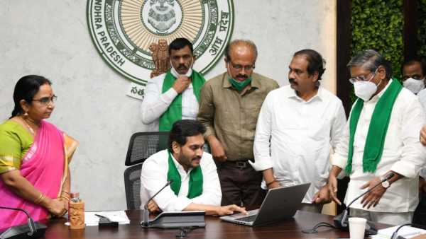 గత ప్రభుత్వ బకాయిలు కూడా.. గత ప్రభుత్వ బకాయిలు కూడా..