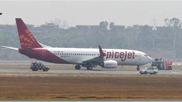  విమాన టికెట్ల ధరలకు రెక్కలు