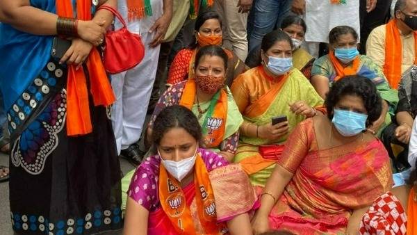 మునిగిన తర్వాత పులిహార పొట్లాలు ఇస్తే లాభం ఉండదు.. యంత్రాంగం నిద్రలేవాలన్న బీజేపీ.. 